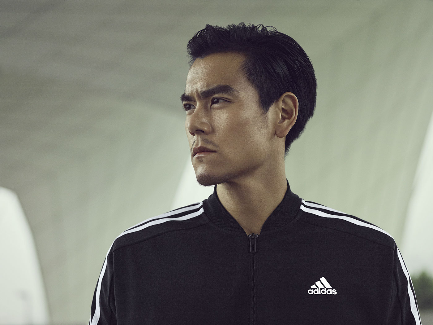 Adidas 阿迪达斯·外套